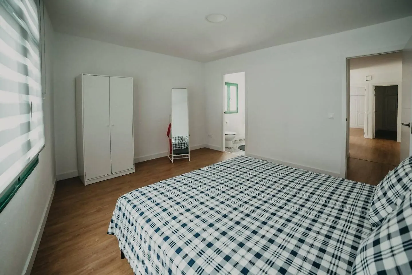 Amplio Y Comodo Apartamento En La Santa Spain