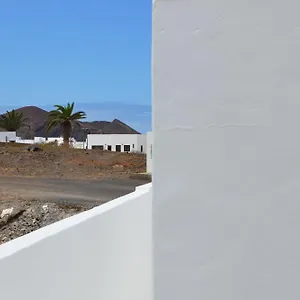 Habitación Con Baño Y Entrada Independiente La Santa